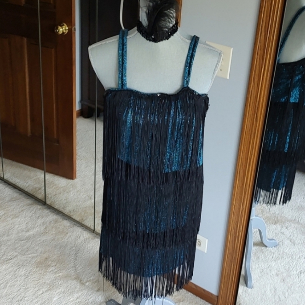 Woman's flapper dress Halloween